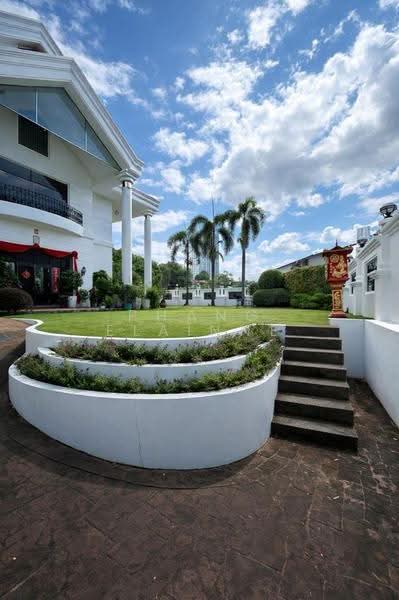 Bungalow House untuk Dijual di Taman Stulang Laut (Johor Bahru) - Phang Elainne - Exterior - PropertyGuru.com.my