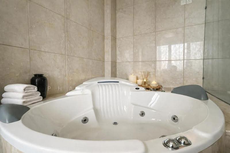 Bungalow House untuk Disewa di Taman Stulang Laut (Johor Bahru) - Phang Elainne - Bathroom - PropertyGuru.com.my