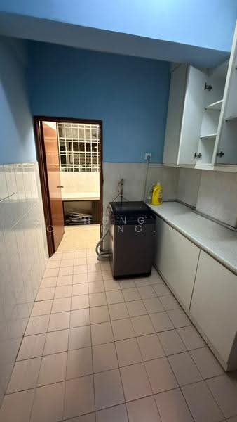 Apartment for Rent at Bayu Puteri 2 - Hong Charng Lee - Kitchen - PropertyGuru.com.my