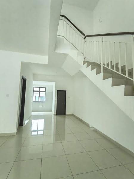 2-storey Terraced House for Sale in Bandar Cemerlang (Ulu Tiram) - Zack Chow - Interior - PropertyGuru.com.my