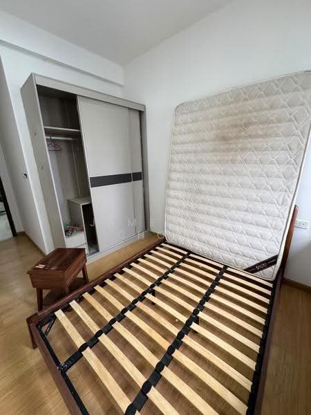 Condominium for Rent at Amberside @ Country Garden Danga Bay - Jameson Choo - Bedroom - PropertyGuru.com.my