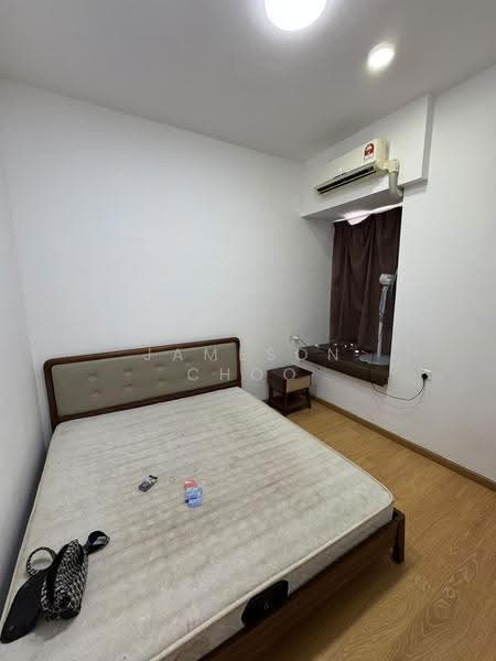 Condominium for Rent at Amberside @ Country Garden Danga Bay - Jameson Choo - Bedroom - PropertyGuru.com.my