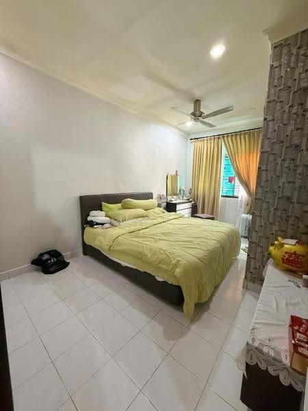 Rumah Teres 2-Tingkat untuk Dijual di Taman Seri Orkid (Skudai) - Vincent Gian - Bedroom - PropertyGuru.com.my