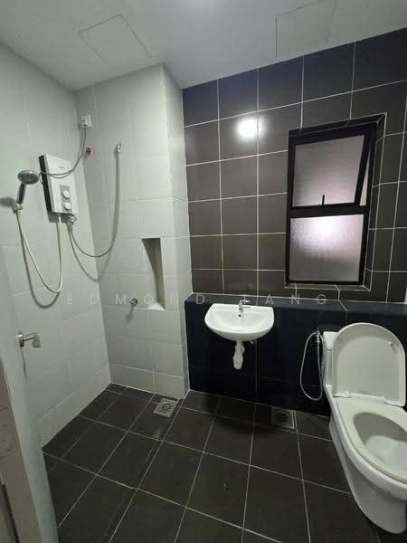 Pangsapuri untuk Dijual di Austin Regency (Pangsapuri Austin Perdana) - Edmond Tang - Bathroom - PropertyGuru.com.my