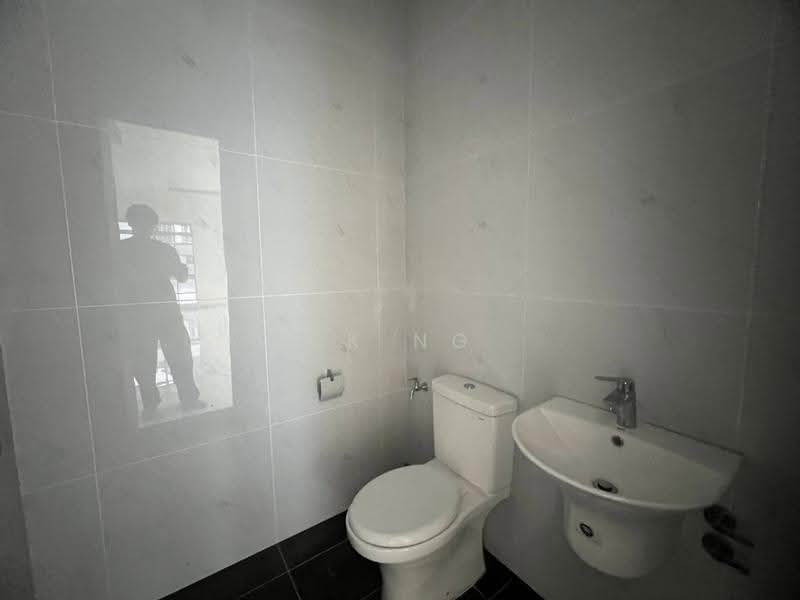 Rumah Berkembar untuk Dijual di Taman Ekoflora (Johor Bahru) - CK Ng - Bathroom - PropertyGuru.com.my