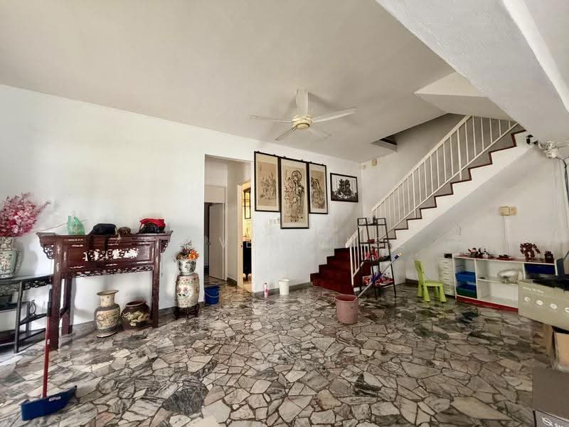 Rumah Berkembar untuk Dijual di Pulau Tikus (Penang) - Steven Chee - Living Room - PropertyGuru.com.my