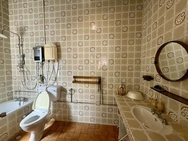 Rumah Berkembar untuk Dijual di Pulau Tikus (Penang) - Steven Chee - Bathroom - PropertyGuru.com.my