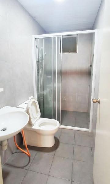 Kediaman Servis untuk Disewa di Savanna Executive Suite @ Southville City - Aida Ali - Bathroom - PropertyGuru.com.my