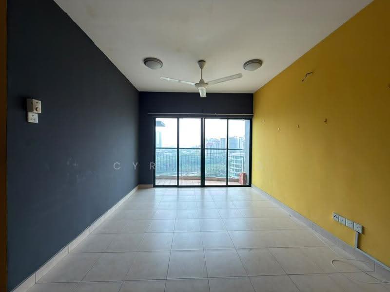 Kondominium untuk Dijual di Changkat View - Cyrus Ong - Living Room - PropertyGuru.com.my