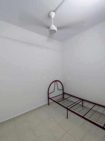 Apartment for Sale at Mentari Court - Tobey G - Bedroom - PropertyGuru.com.my