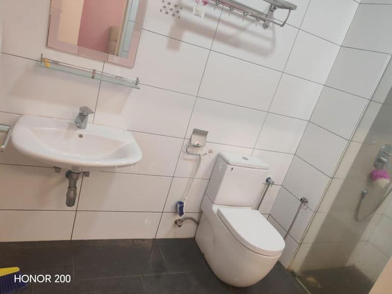 Kondominium untuk Disewa di Mont Residence - Lucas Foo - Bathroom - PropertyGuru.com.my