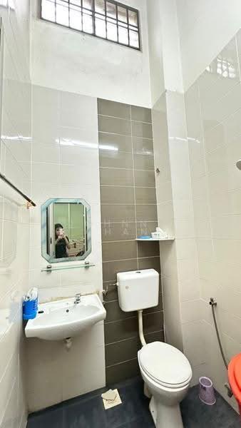 1-storey Terraced House for Sale in Bukit Indah (Iskandar Puteri (Nusajaya)) - Johnny Chan - Bathroom - PropertyGuru.com.my