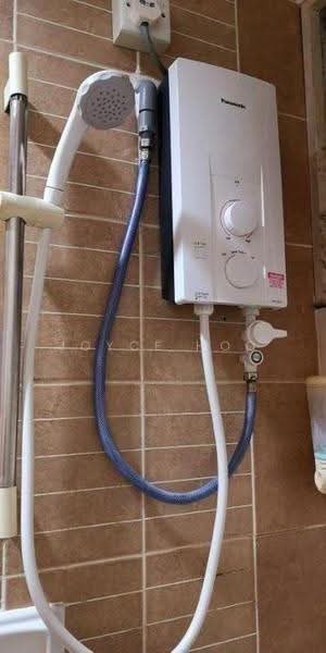 Apartment for Sale at Puteri Bayu Apartment - Joyce Hoo - Bathroom - PropertyGuru.com.my