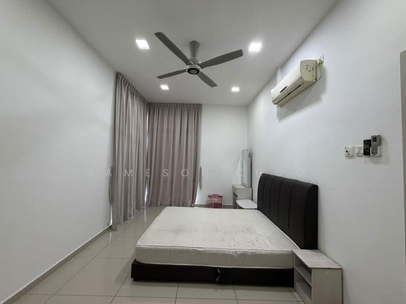 Kediaman Servis untuk Disewa di THE SENAI GARDEN (PANGSAPURI IMPIAN SENAI) - Jameson Choo - Bedroom - PropertyGuru.com.my