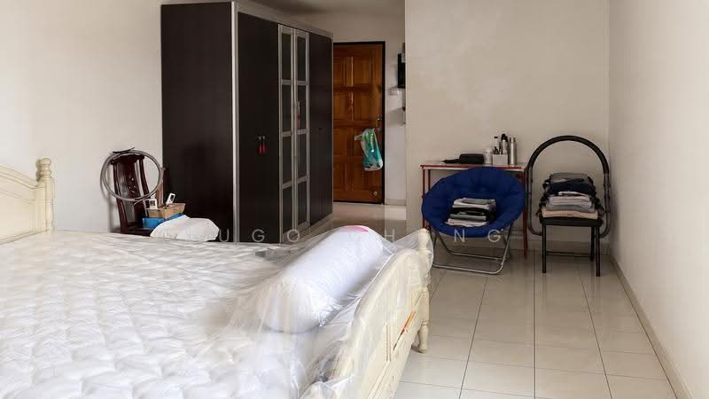 2-storey Terraced House for Sale in Taman Overseas Union (Taman Oug) (Jalan Klang Lama (Old Klang Road)) - Hugo Chong - Bedroom - PropertyGuru.com.my