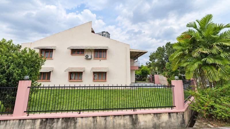 2-storey Terraced House for Sale in Taman Overseas Union (Taman Oug) (Jalan Klang Lama (Old Klang Road)) - Hugo Chong - Exterior - PropertyGuru.com.my