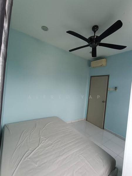 Kediaman Servis untuk Disewa di Jentayu Residensi @ Tampoi - Alfred Yap - Bedroom - PropertyGuru.com.my