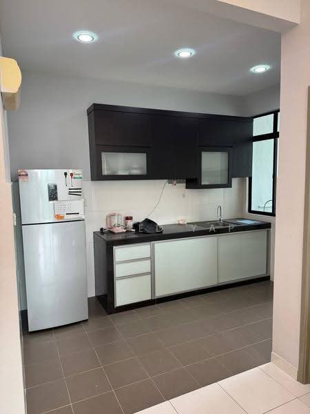 Kediaman Servis untuk Disewa di Jentayu Residensi @ Tampoi - Alfred Yap - Kitchen - PropertyGuru.com.my