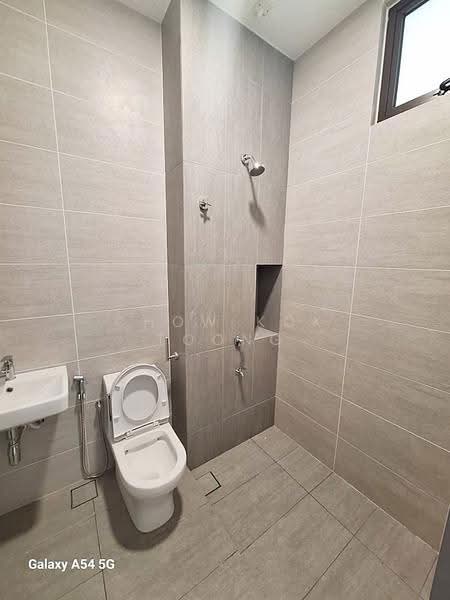 Rumah Teres 2-Tingkat untuk Disewa di Bandar Kinrara Seksyen 1 (Bandar Kinrara) - Chow Kok Toong - Bathroom - PropertyGuru.com.my