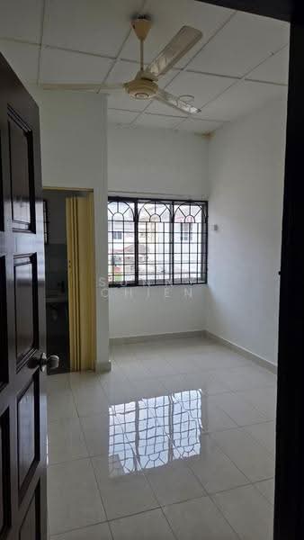 Rumah Teres untuk Dijual di Bandar Sungai Long (Selangor) - Sunny Chien - Interior - PropertyGuru.com.my
