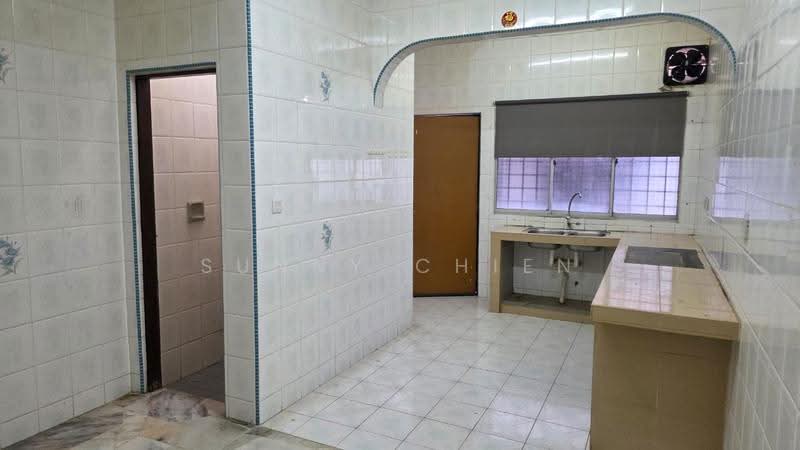 Rumah Teres untuk Dijual di Bandar Sungai Long (Selangor) - Sunny Chien - Kitchen - PropertyGuru.com.my