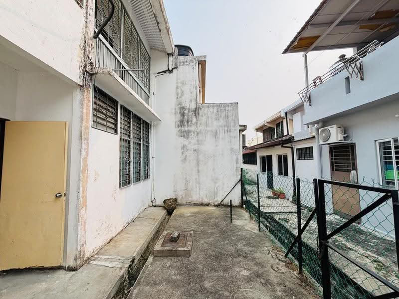 2-storey Terraced House for Sale in SS5 (Petaling Jaya) - Edmund Lee - Exterior - PropertyGuru.com.my
