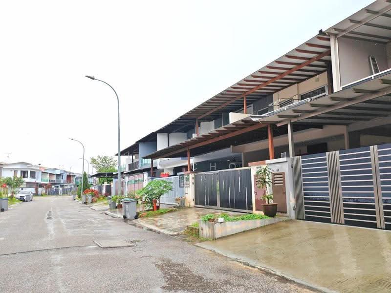 Rumah Teres 2-Tingkat untuk Dijual di Taman Ehsan Jaya (Ulu Tiram) - Nico Chong - Exterior - PropertyGuru.com.my