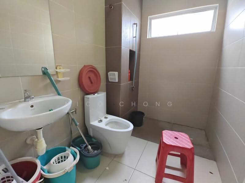 Rumah Teres 2-Tingkat untuk Dijual di Taman Ehsan Jaya (Ulu Tiram) - Nico Chong - Bathroom - PropertyGuru.com.my