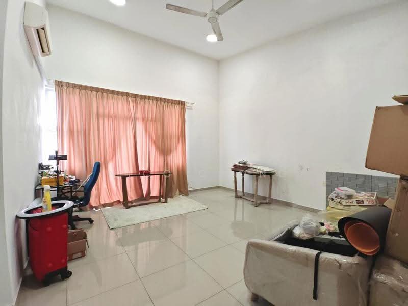 Rumah Teres 2-Tingkat untuk Dijual di Taman Ehsan Jaya (Ulu Tiram) - Nico Chong - Living Room - PropertyGuru.com.my
