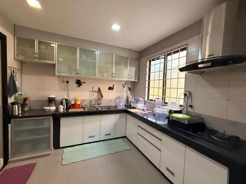 Rumah Teres 2-Tingkat untuk Dijual di Taman Wawasan (Puchong) - Cl Khoo - Kitchen - PropertyGuru.com.my
