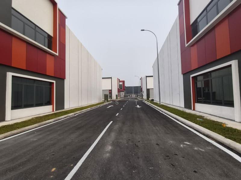 Kilang untuk Disewa di Bandar Baru Puncak Alam (Puncak Alam) - Lucas Toh - Exterior - PropertyGuru.com.my