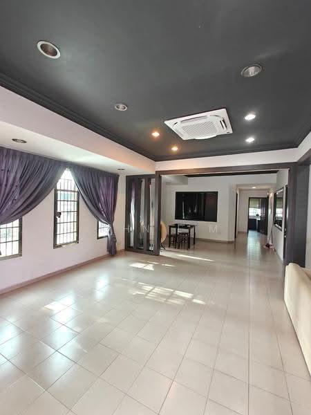 1-storey Terraced House for Sale in Taman Suria (Johor Bahru) - John Lim - Living Room - PropertyGuru.com.my