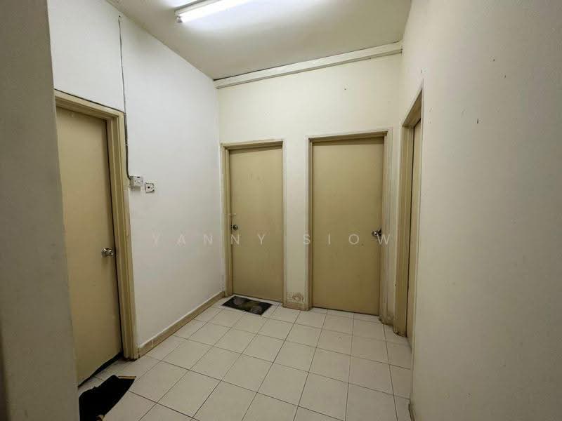 Apartment for Sale at Tar Villa - Yanny Siow - Corridor - PropertyGuru.com.my