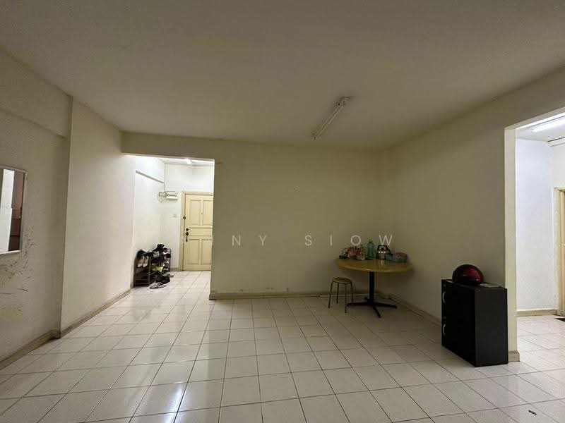 Apartment for Sale at Tar Villa - Yanny Siow - Living Room - PropertyGuru.com.my