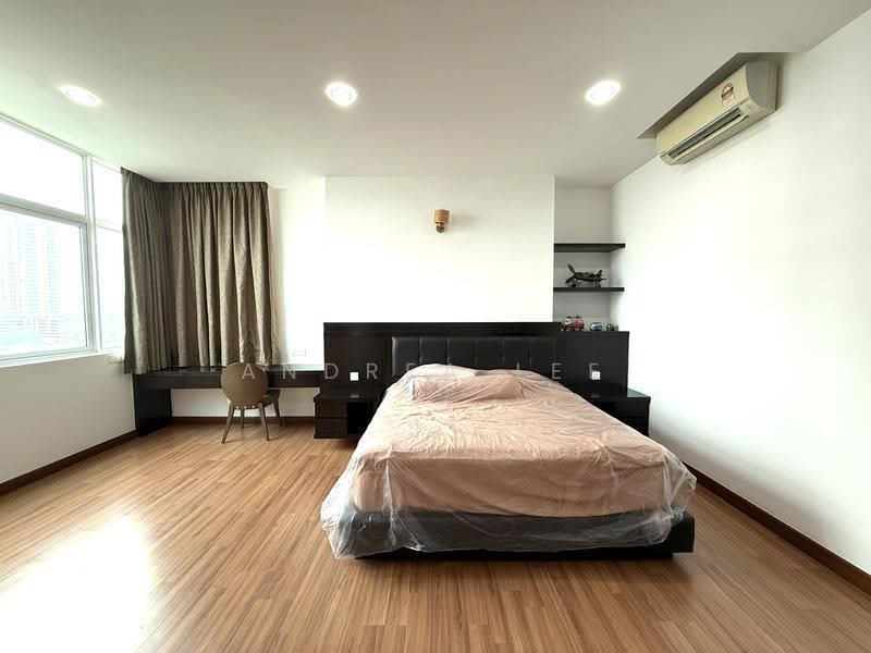 Kondominium untuk Disewa di H Residence (One Ritz Residence / Kelawai View) - Andrea Lee - Bedroom - PropertyGuru.com.my