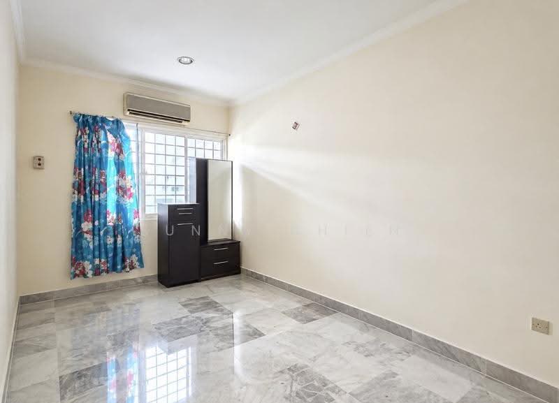 Terraced House for Sale in Bandar Sungai Long (Selangor) - Sunny Chien - Bedroom - PropertyGuru.com.my