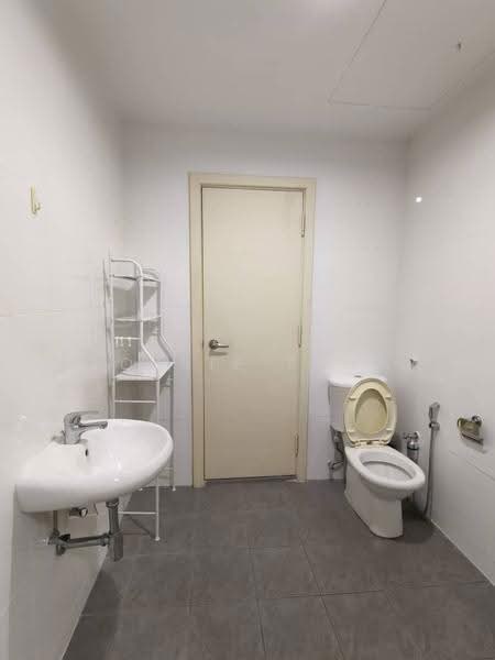 Condominium for Rent at BayStar Condominium - Jossie Teoh - Bathroom - PropertyGuru.com.my