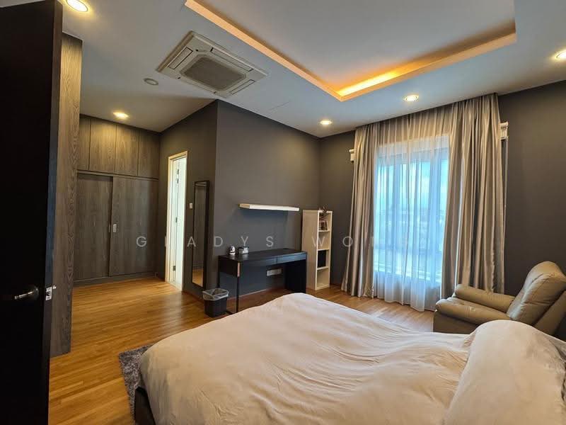 Banglo Pautan untuk Dijual di Senibong (Permas Jaya) - Gladys Wong - Bedroom - PropertyGuru.com.my