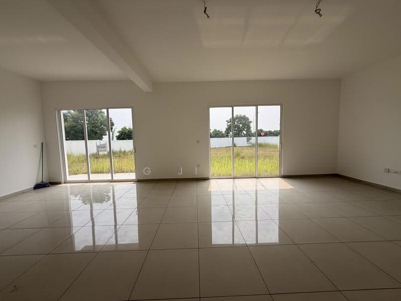 2-storey Terraced House for Sale in Seremban (Negeri Sembilan) - Ong Jia Hui - Living Room - PropertyGuru.com.my