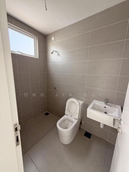 2-storey Terraced House for Sale in Seremban (Negeri Sembilan) - Ong Jia Hui - Bathroom - PropertyGuru.com.my