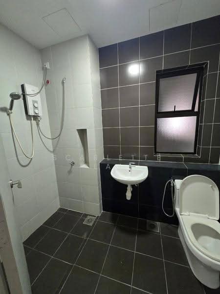 Pangsapuri untuk Dijual di Austin Regency (Pangsapuri Austin Perdana) - Scarlette Lai - Bathroom - PropertyGuru.com.my