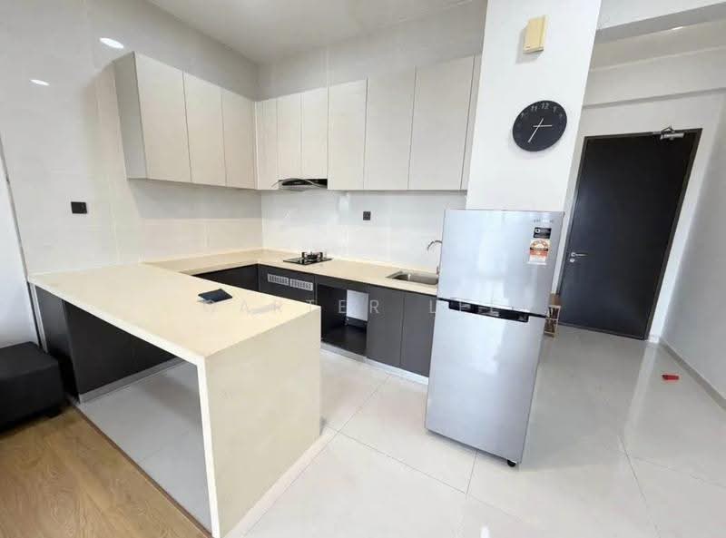 Kondominium untuk Disewa di Bay Point @ Country Garden Danga Bay - Carter Lee - Kitchen - PropertyGuru.com.my
