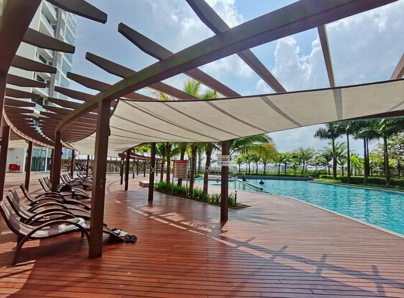 Kediaman Servis untuk Dijual di Green Haven - Dexter Lim - Pool - PropertyGuru.com.my