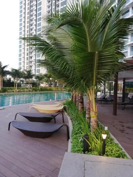 Kediaman Servis untuk Dijual di Green Haven - Dexter Lim - Pool - PropertyGuru.com.my