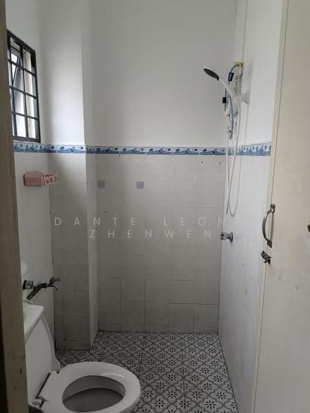 Rumah Teres untuk Disewa di Kajang (Selangor) - Dante Leong Zhenwen - Bathroom - PropertyGuru.com.my