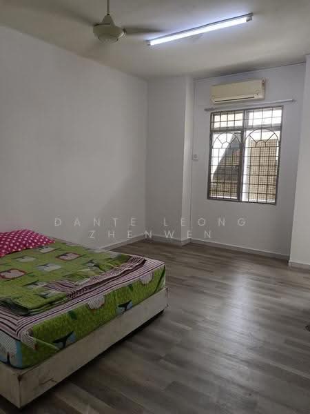 Rumah Teres untuk Disewa di Kajang (Selangor) - Dante Leong Zhenwen - Bedroom - PropertyGuru.com.my