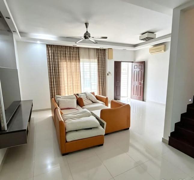 2-storey Terraced House for Sale in Bandar Puteri Puchong (Puchong) - Joyce Hoo - Living Room - PropertyGuru.com.my