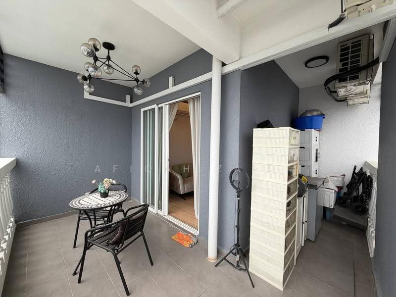Kediaman Servis untuk Dijual di Tuan 2egacy - Afiqah zaidi - Balcony - PropertyGuru.com.my