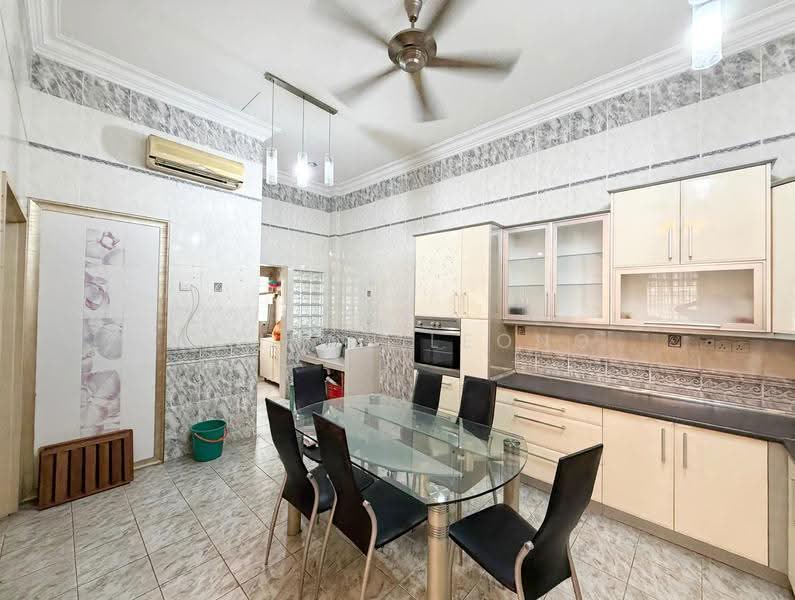 Rumah Berkembar untuk Dijual di Taman Puncak Perdana (Cheras) - Johnny Leong - Kitchen - PropertyGuru.com.my