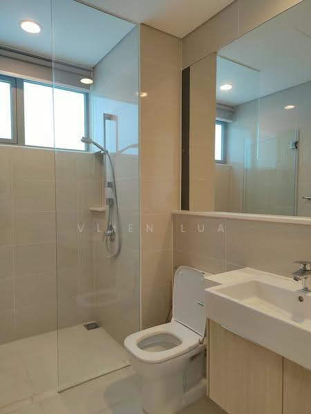 Kediaman Servis untuk Disewa di Southern Marina Residences - Vlien Lua - Bathroom - PropertyGuru.com.my